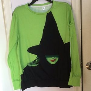 Witch print shirt size xl